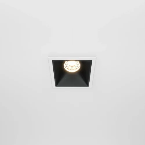 Светильник точечный Alfa LED DL043-01-10W3K-D-SQ-WB Maytoni белый чёрный 1 лампа, основание белое чёрное в стиле современный  фото 4